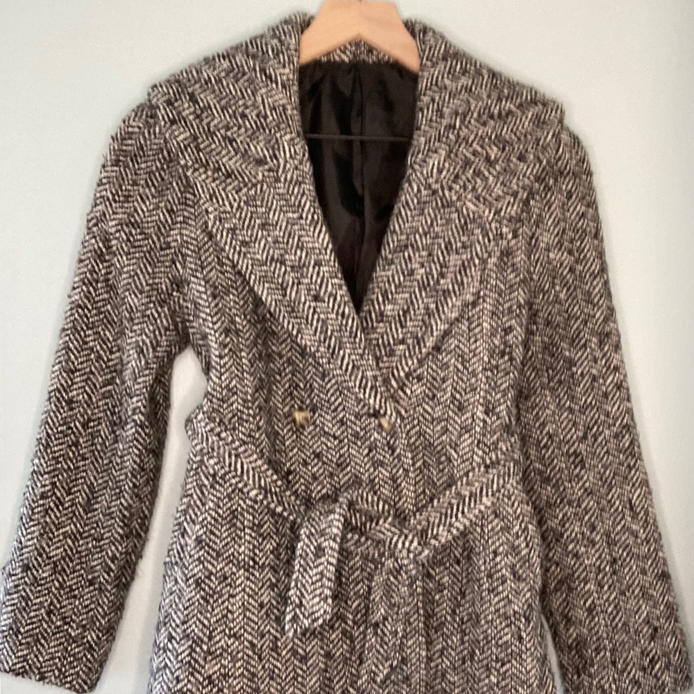 Herringbone double-breasted coat